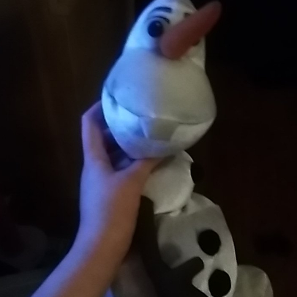 Olaf stuffed animal